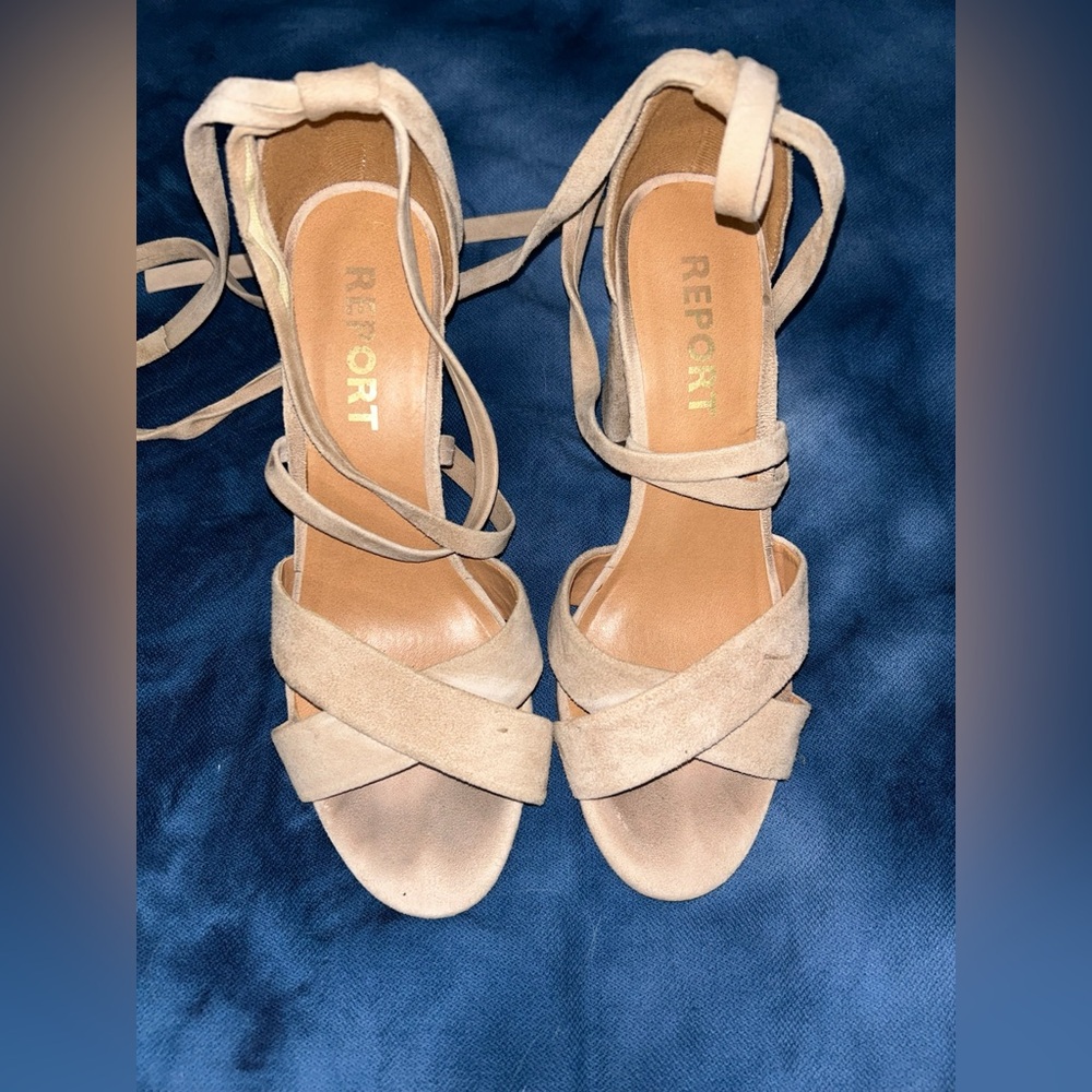 Report Women's Beige Strappy Heels